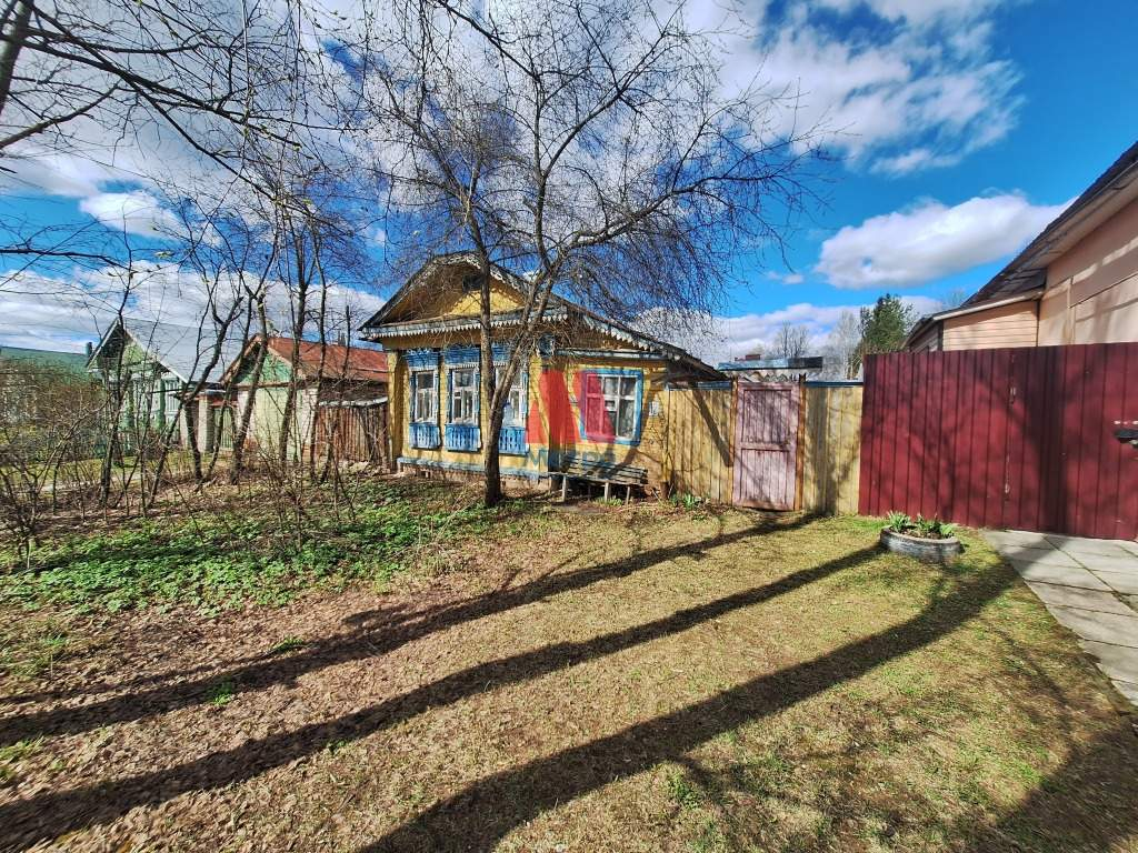 Продам земельный участок 300 м.кв.