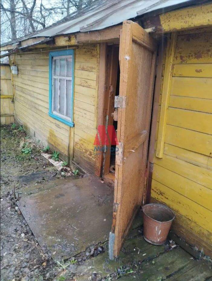 Продам земельный участок 300 м.кв.