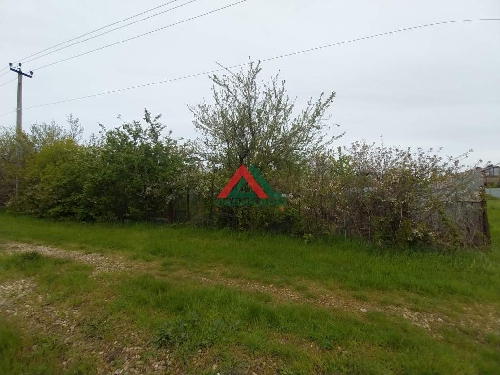 Продам земельный участок 500 м.кв.