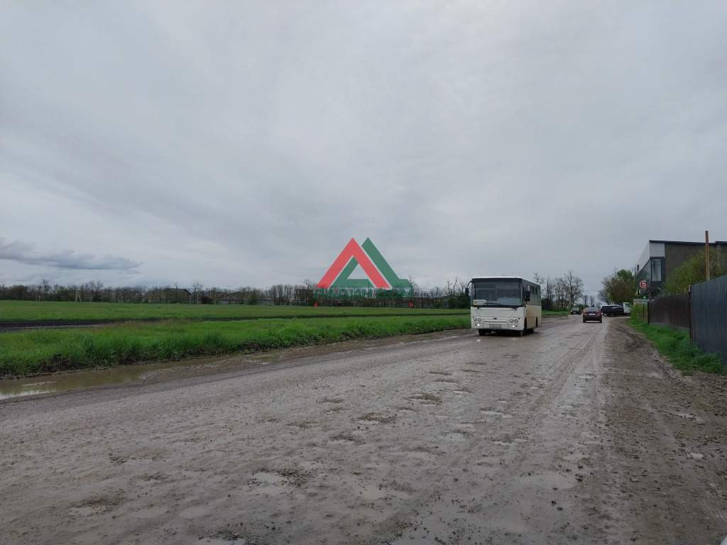 Продам земельный участок 500 м.кв.