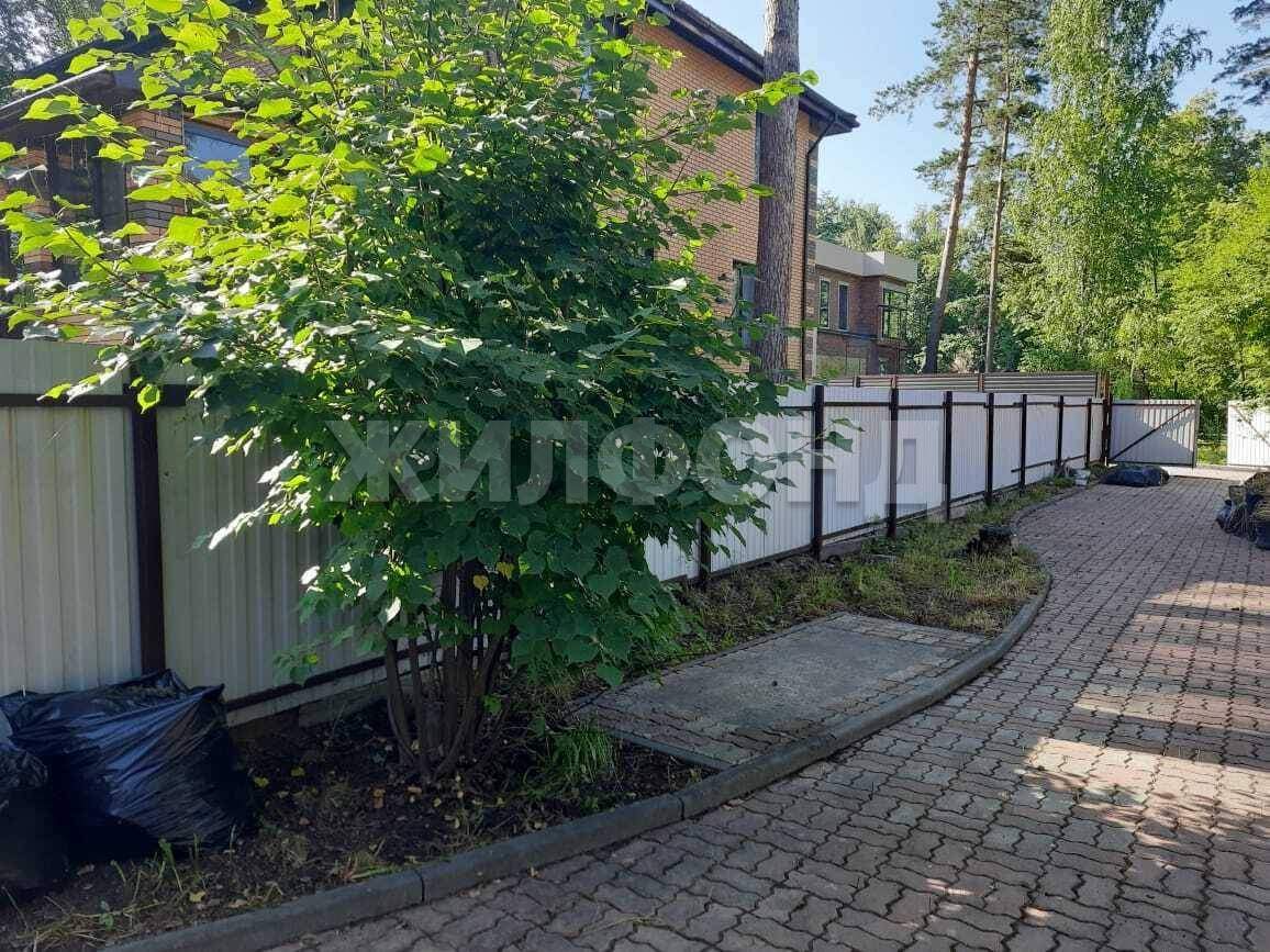 Продам земельный участок 870 м.кв.