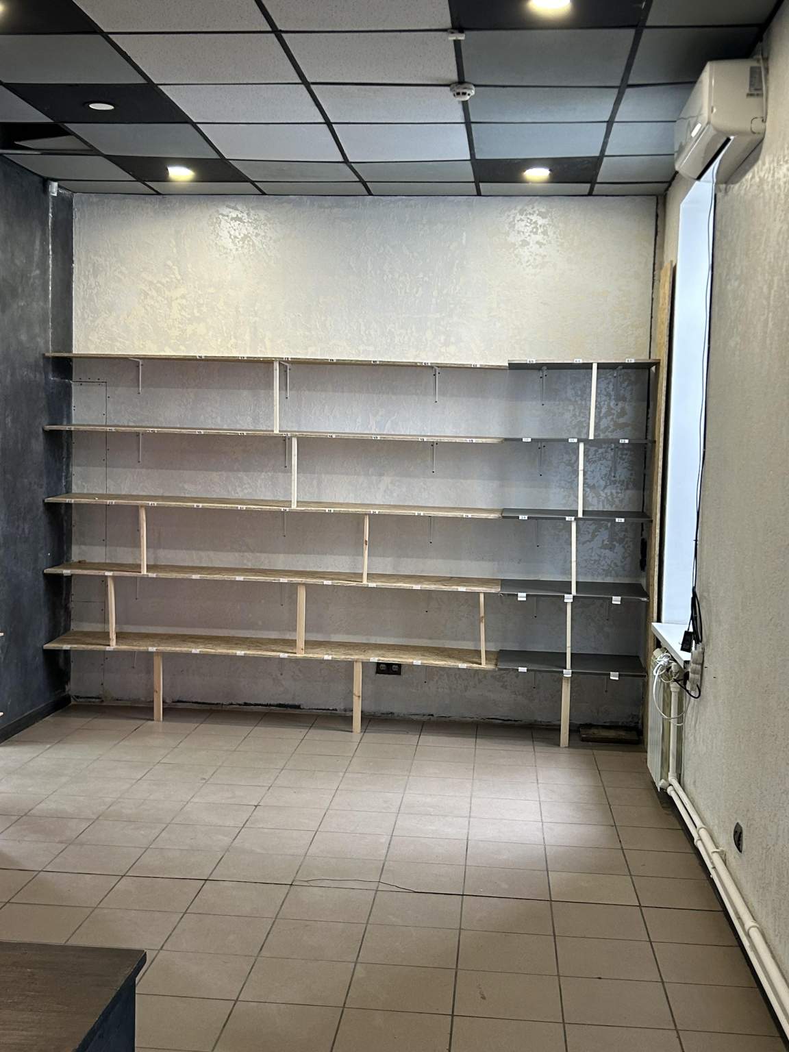 Сдам в аренду магазин 54.8 м.кв.