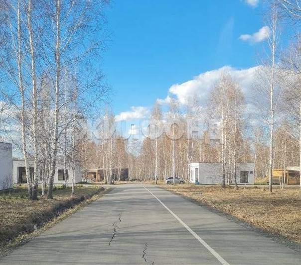 Продам земельный участок 746 м.кв.