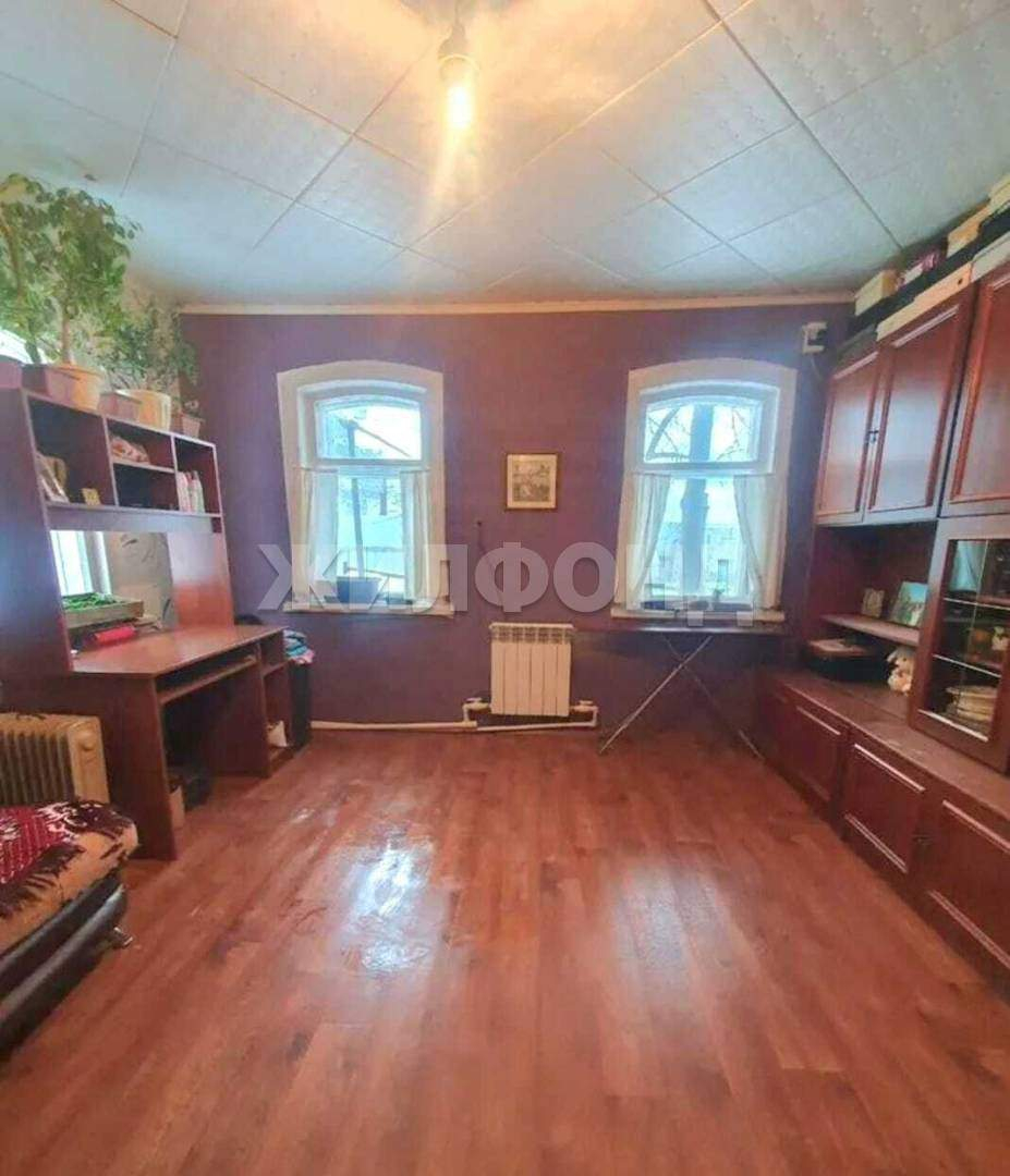 Квартира на продажу в Мирном, Первомайская улица, 3 фото №0