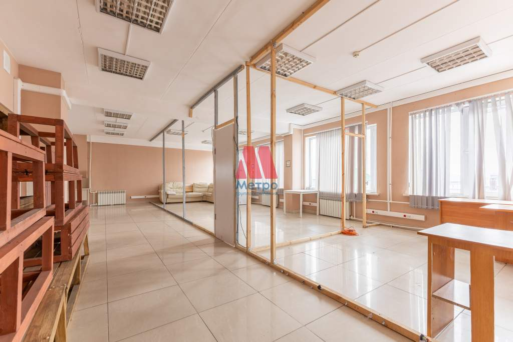 Сдам в аренду офис 173 м.кв.