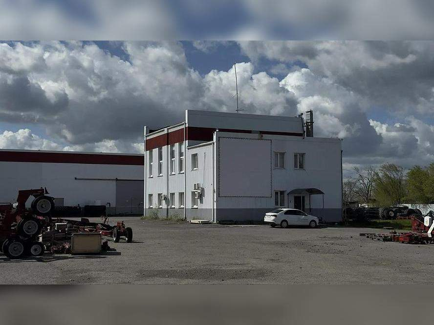 Продам помещение свободного назначения 2102 м.кв.