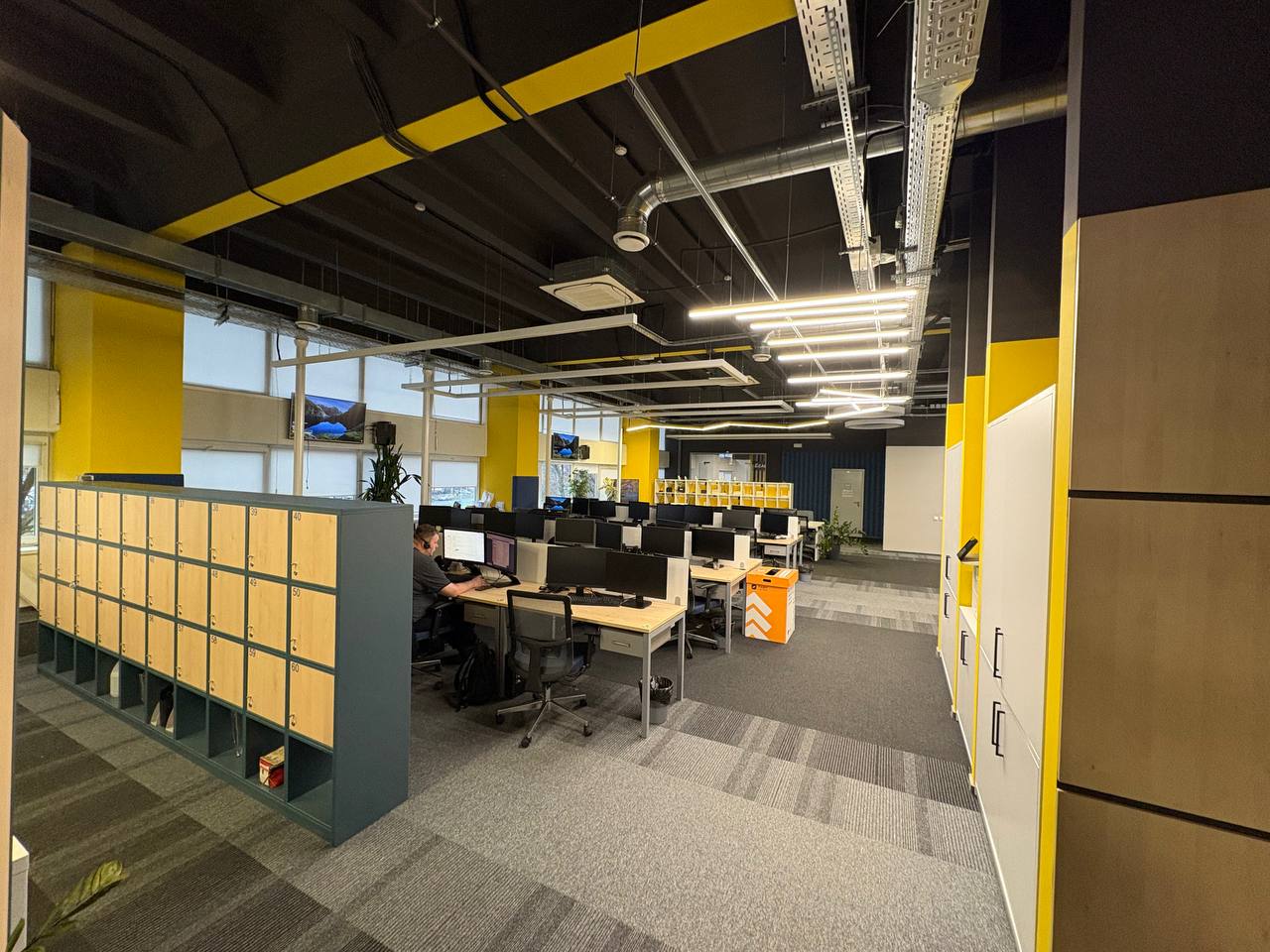 Сдам в аренду офис 560 м.кв.