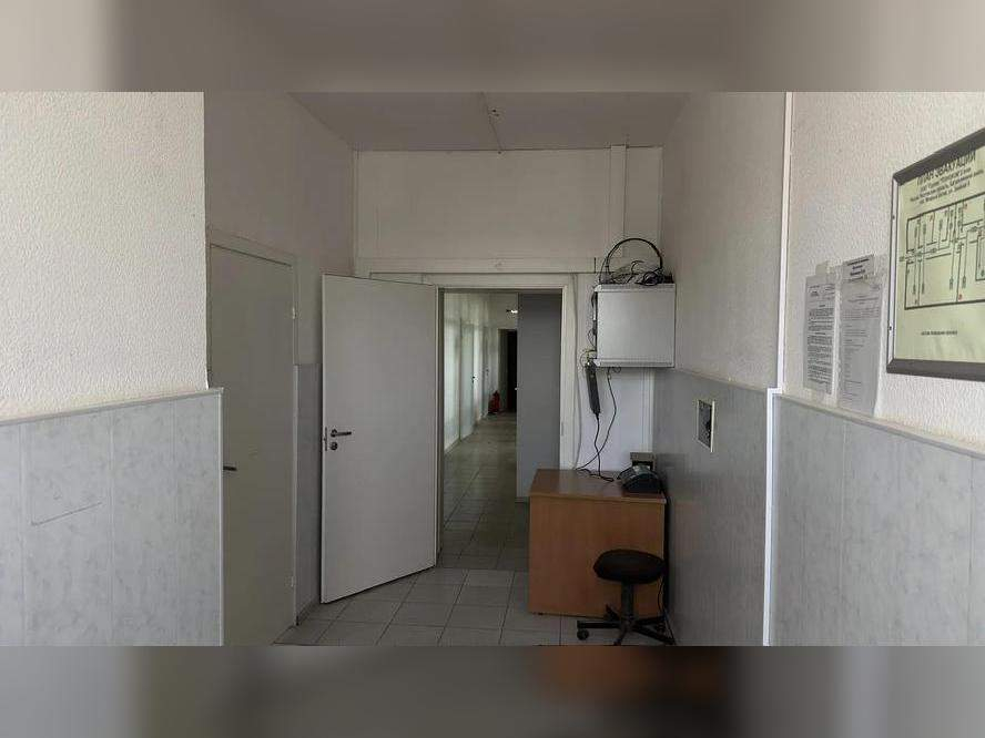 Продам помещение свободного назначения 2102 м.кв.