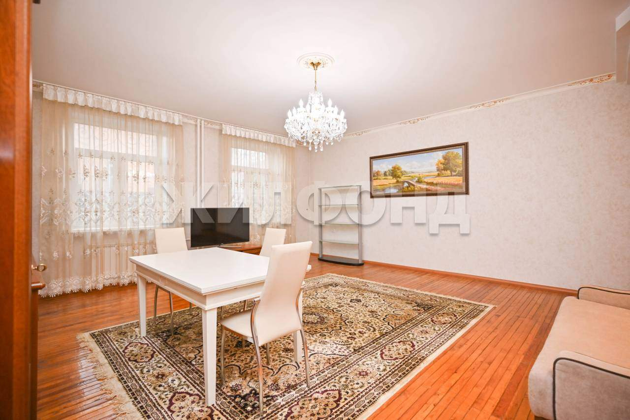 Дом на продажу в Красноярске, Кипрейная улица фото №8