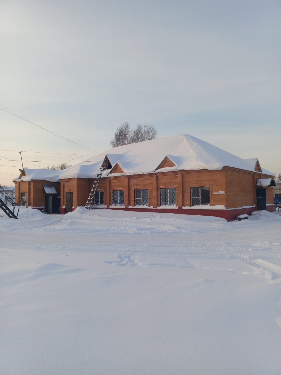 Продам торговое помещение 2170.3 м.кв.