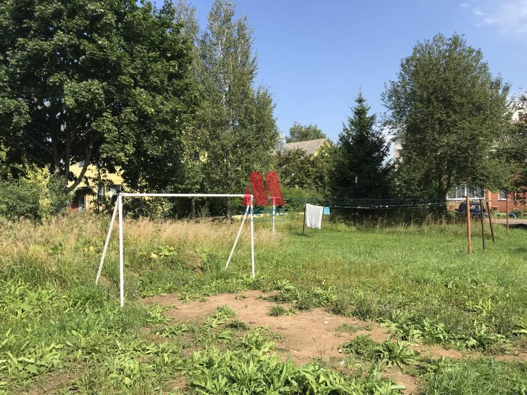 Продам земельный участок 900 м.кв.