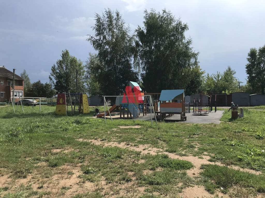 Продам земельный участок 900 м.кв.