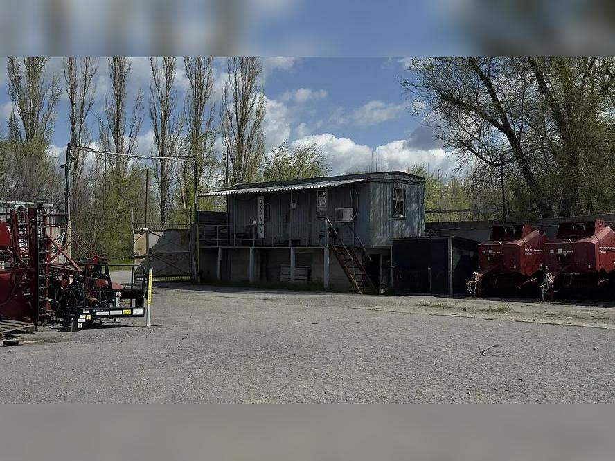 Продам помещение свободного назначения 2102 м.кв.