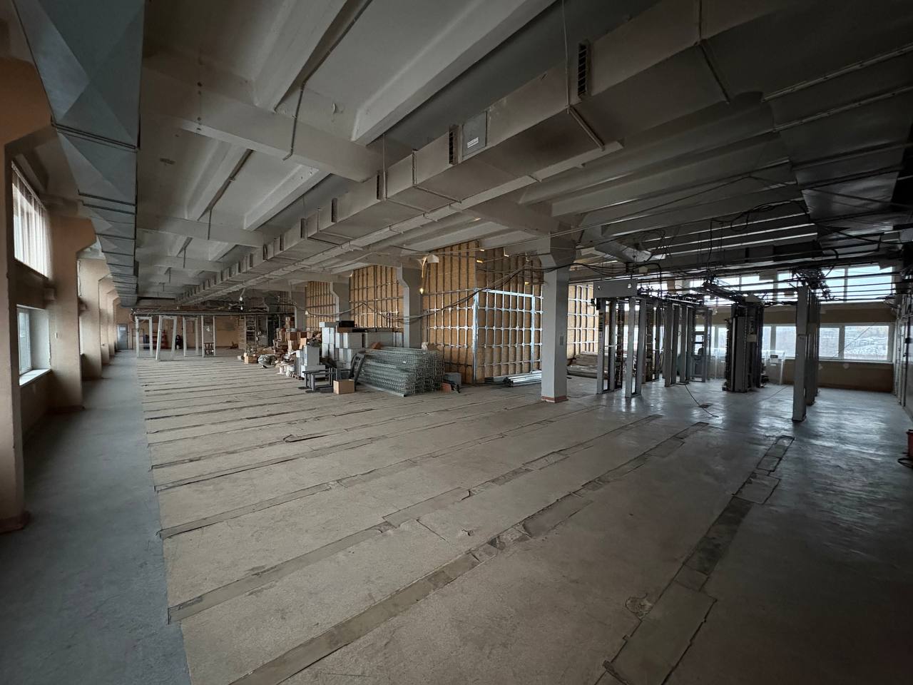 Сдам в аренду помещение свободного назначения 295.7 м.кв.