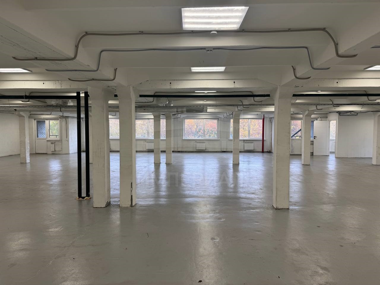 Сдам в аренду помещение свободного назначения 439.6 м.кв.