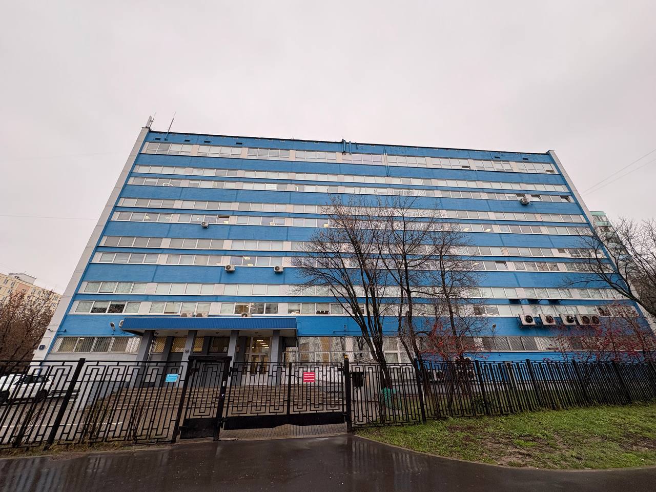 Сдам в аренду офис 560 м.кв.