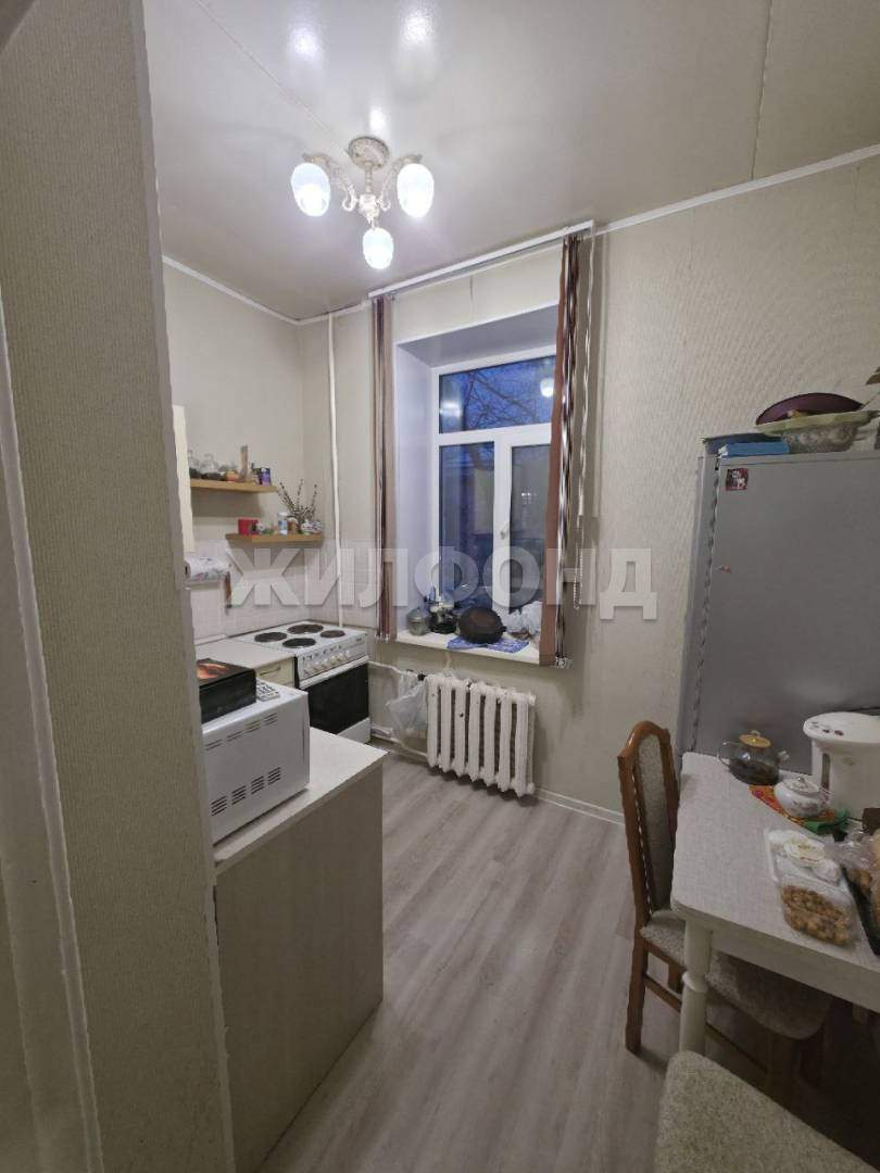 Квартира на продажу в Северске, Парковая улица, 18А фото №2