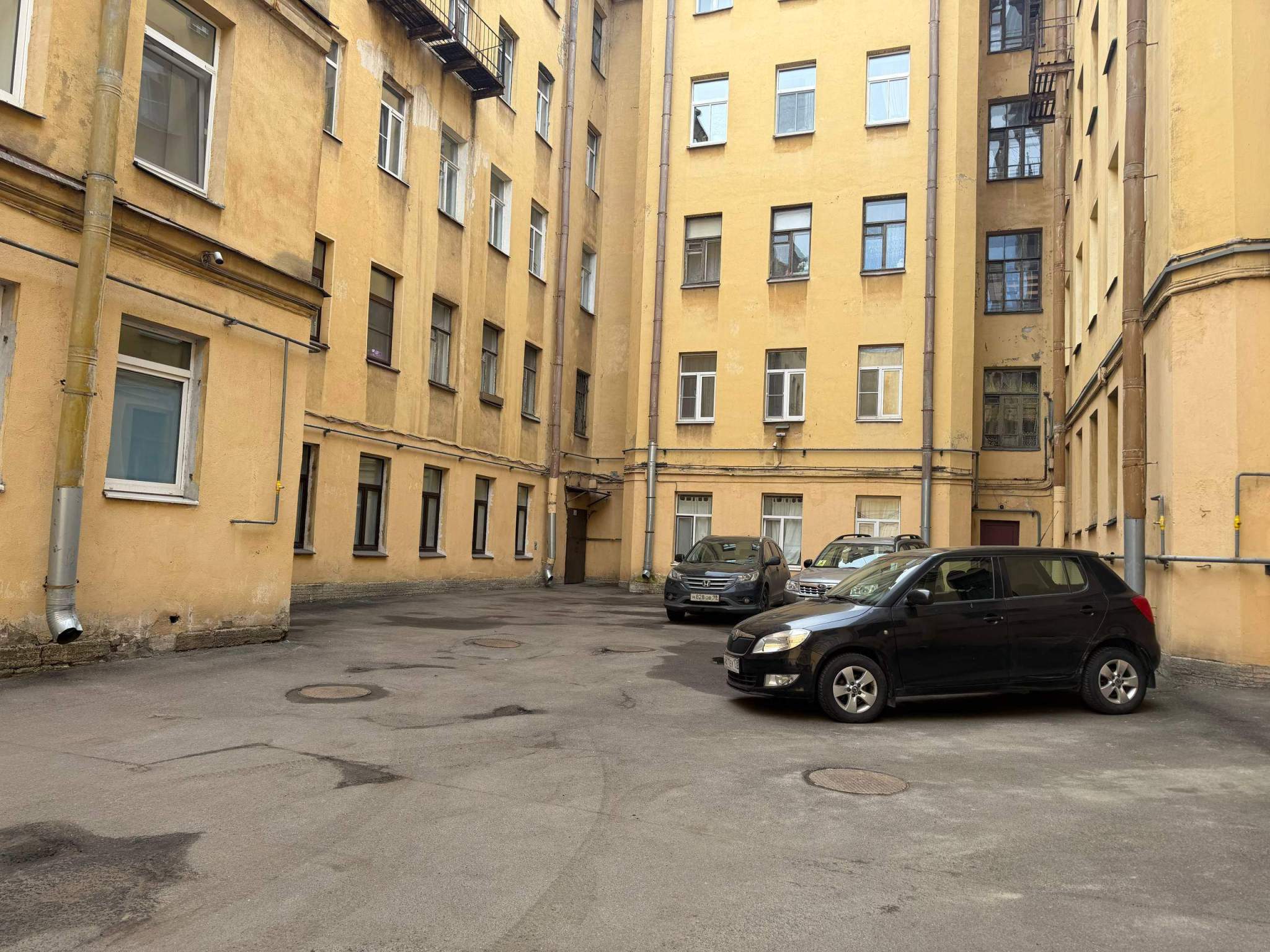 Продам офис 253.7 м.кв.