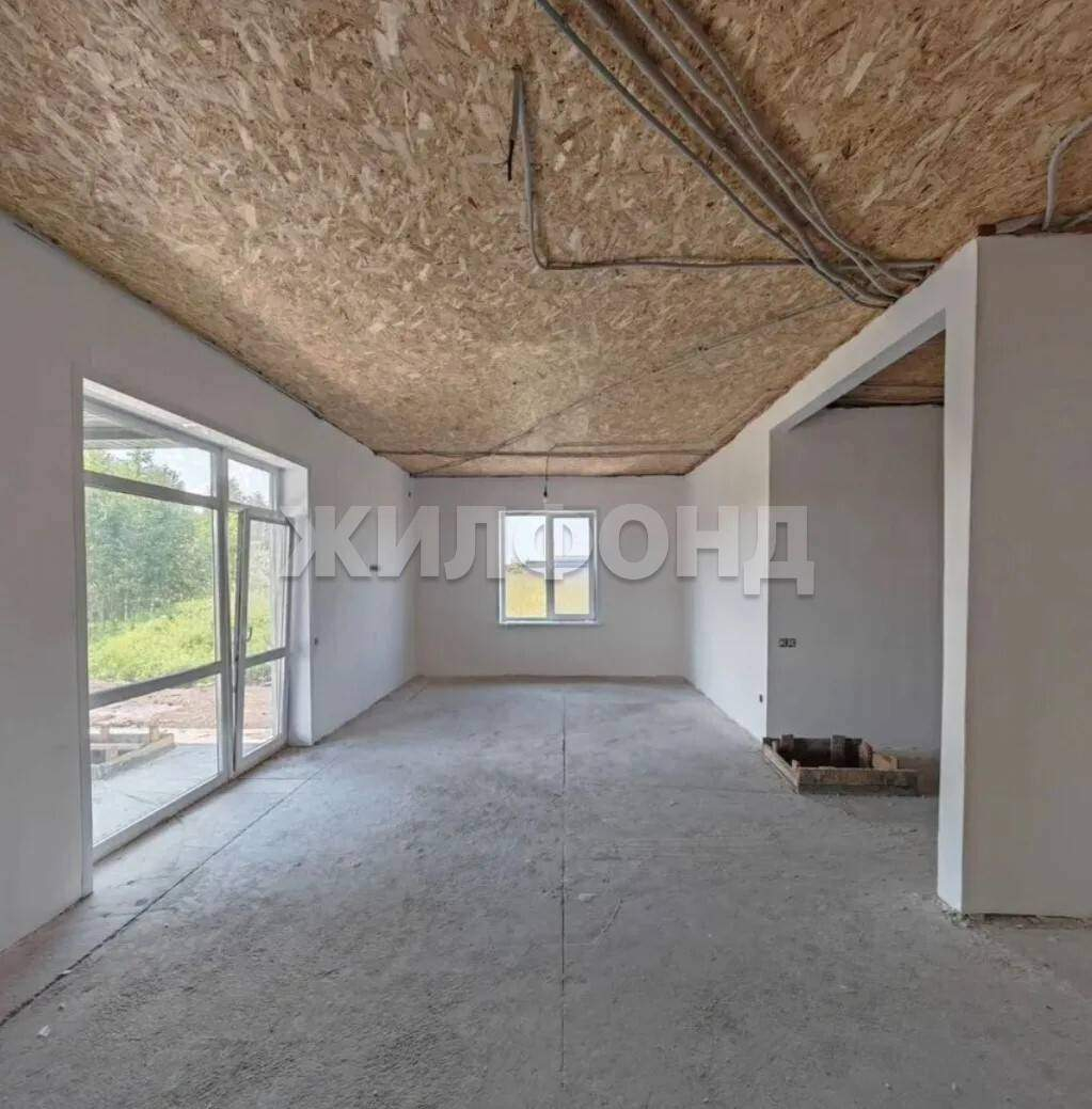 Дом на продажу в Юрге (Кемеровской область; . Юрга), Сиреневая улица фото №0