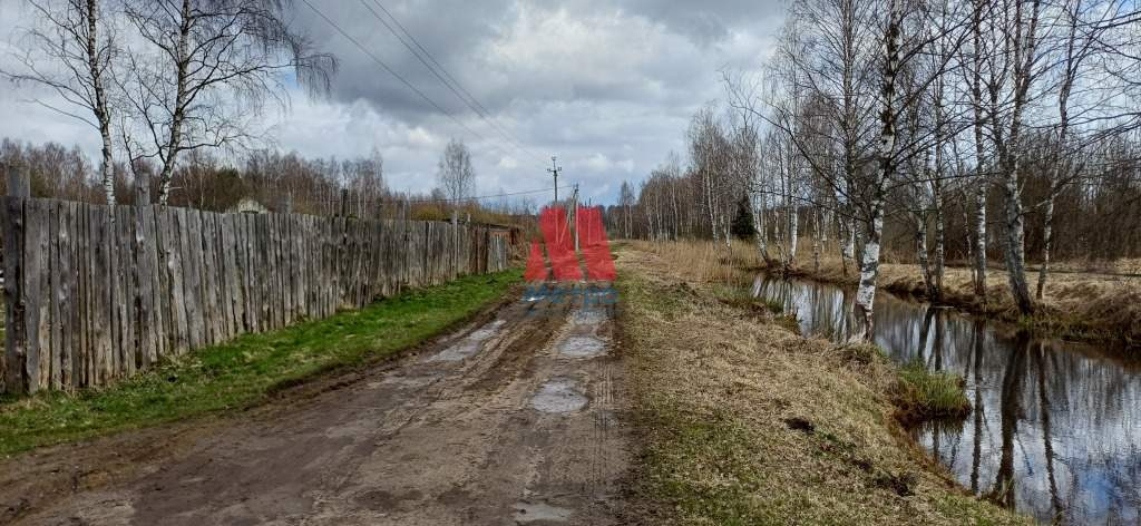 Продам земельный участок 1000 м.кв.