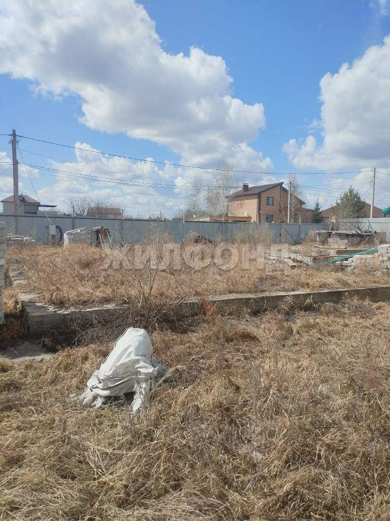 Продам земельный участок 149600 м.кв.