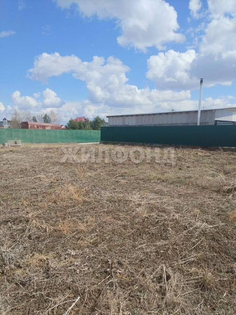 Продам земельный участок 149600 м.кв.
