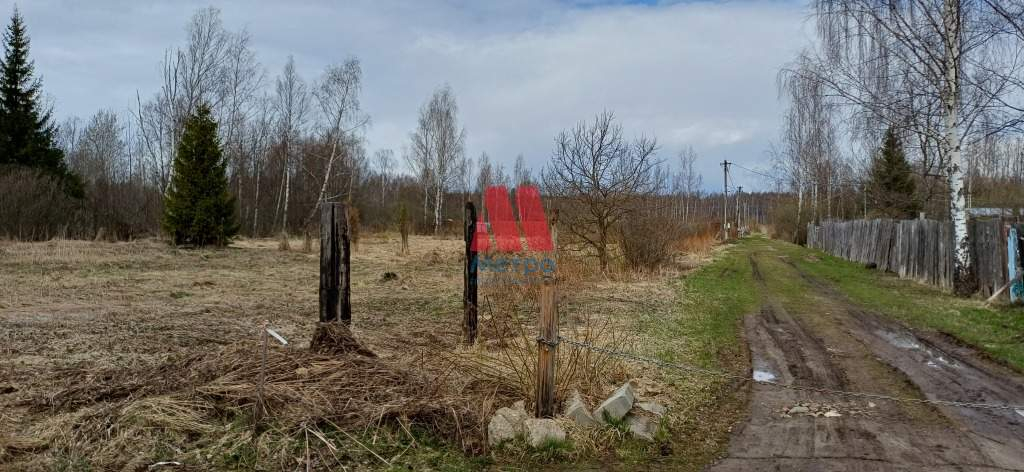 Продам земельный участок 1000 м.кв.