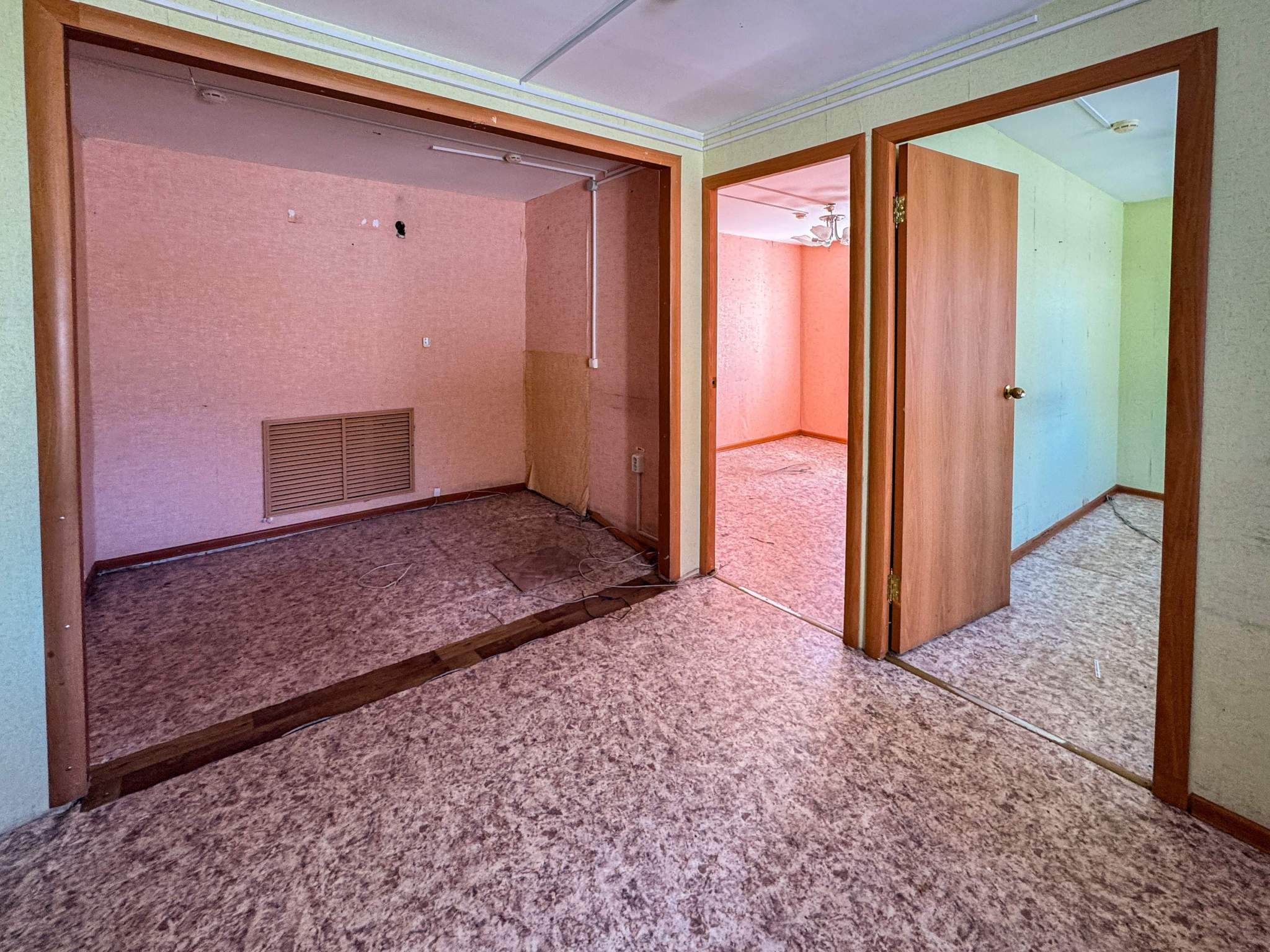 Продам торговое помещение 46.2 м.кв.
