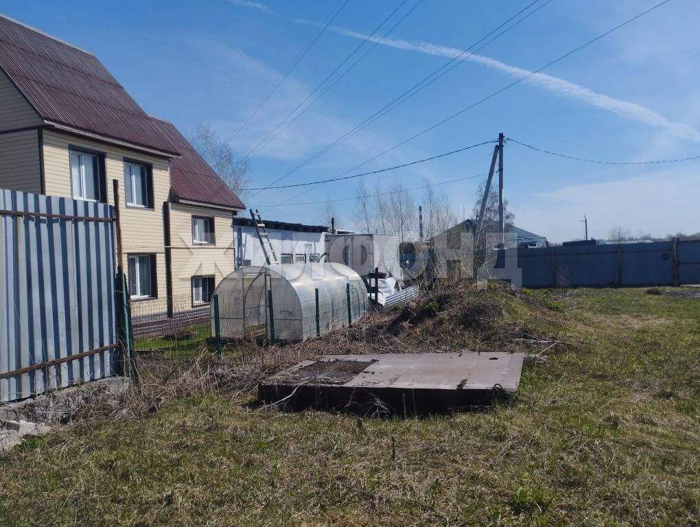 Продам земельный участок 656 м.кв.