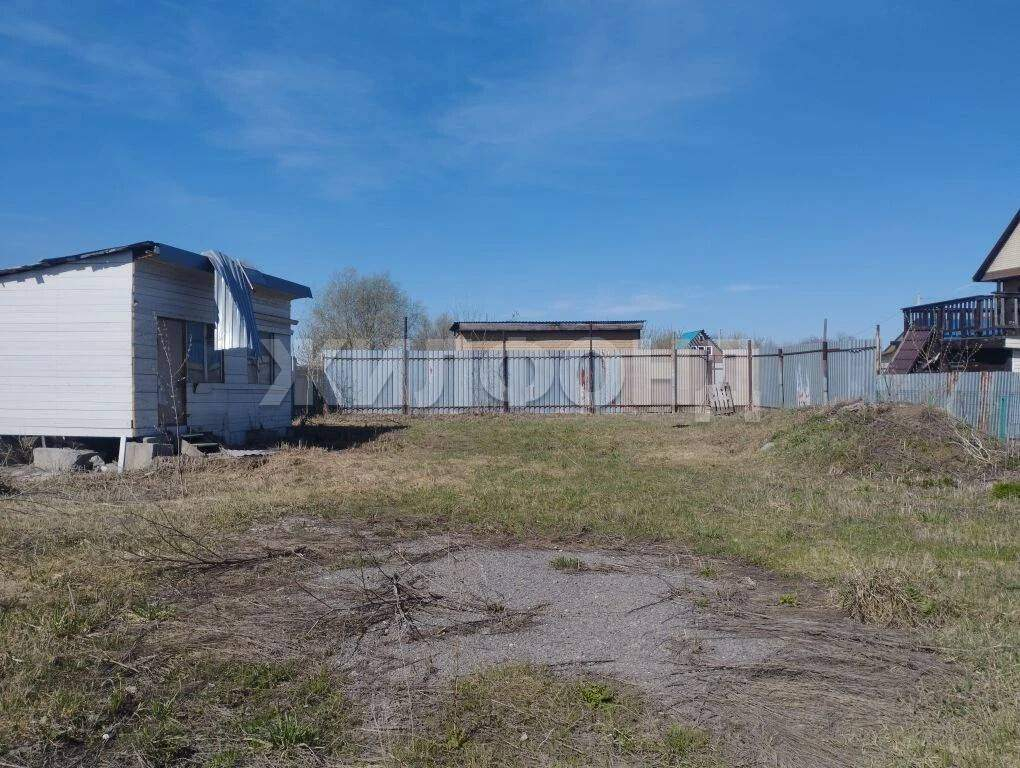 Продам земельный участок 656 м.кв.