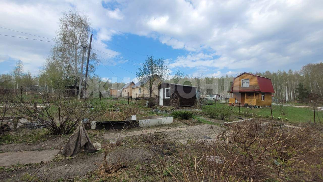 Продам земельный участок 620 м.кв.