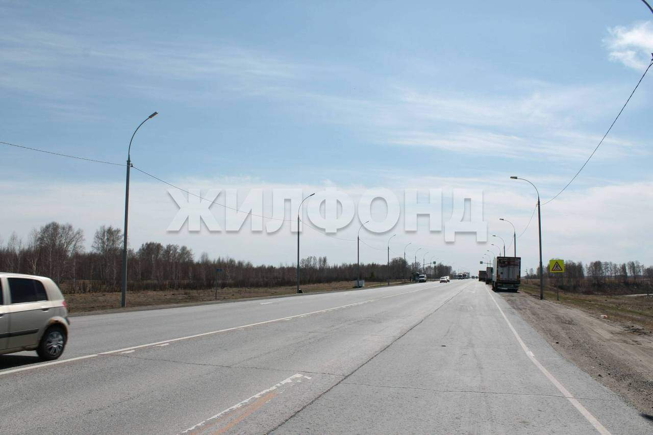 Продам земельный участок 10000 м.кв.