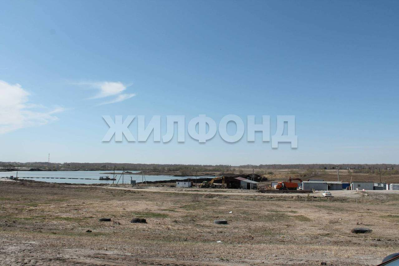 Продам земельный участок 10000 м.кв.