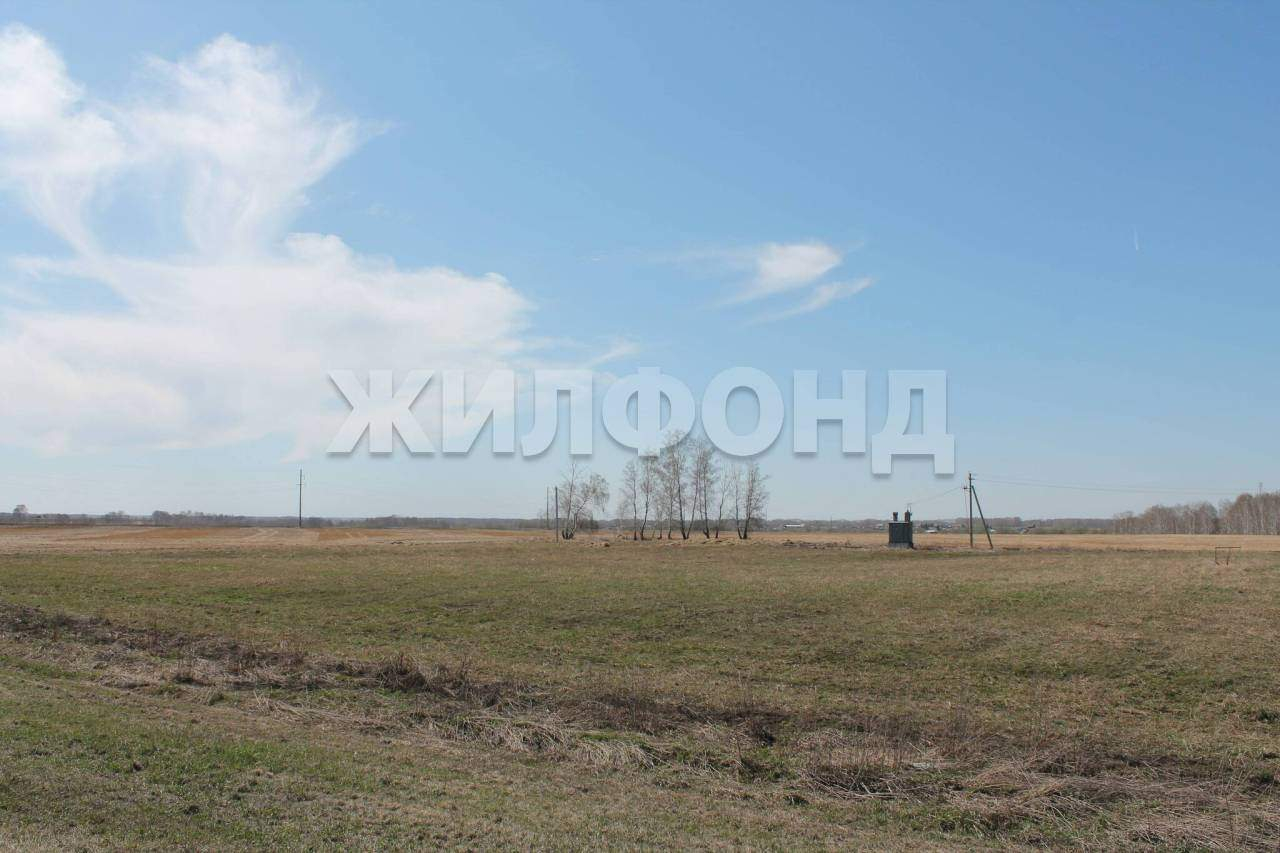 Продам земельный участок 10000 м.кв.