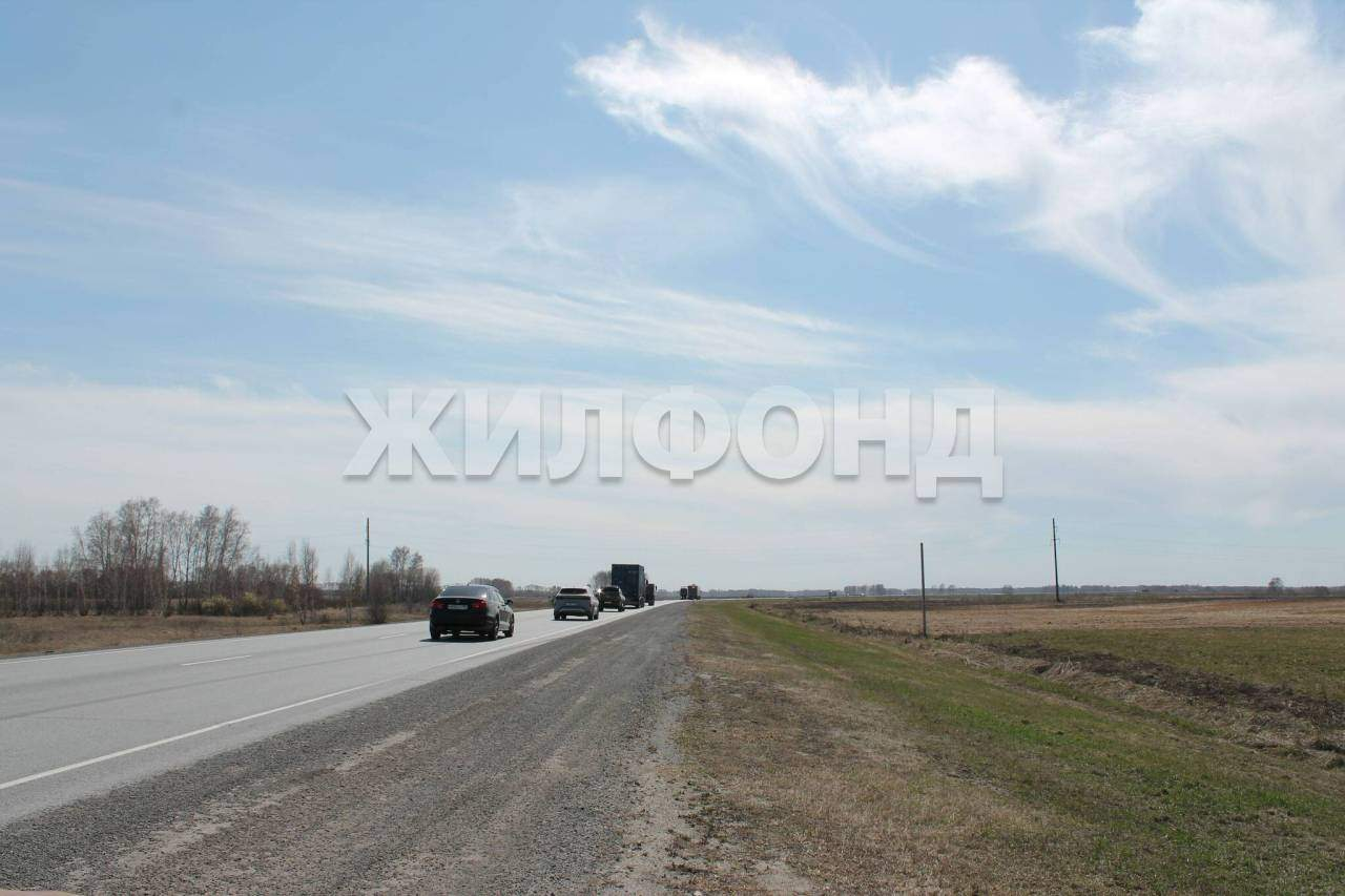 Продам земельный участок 10000 м.кв.