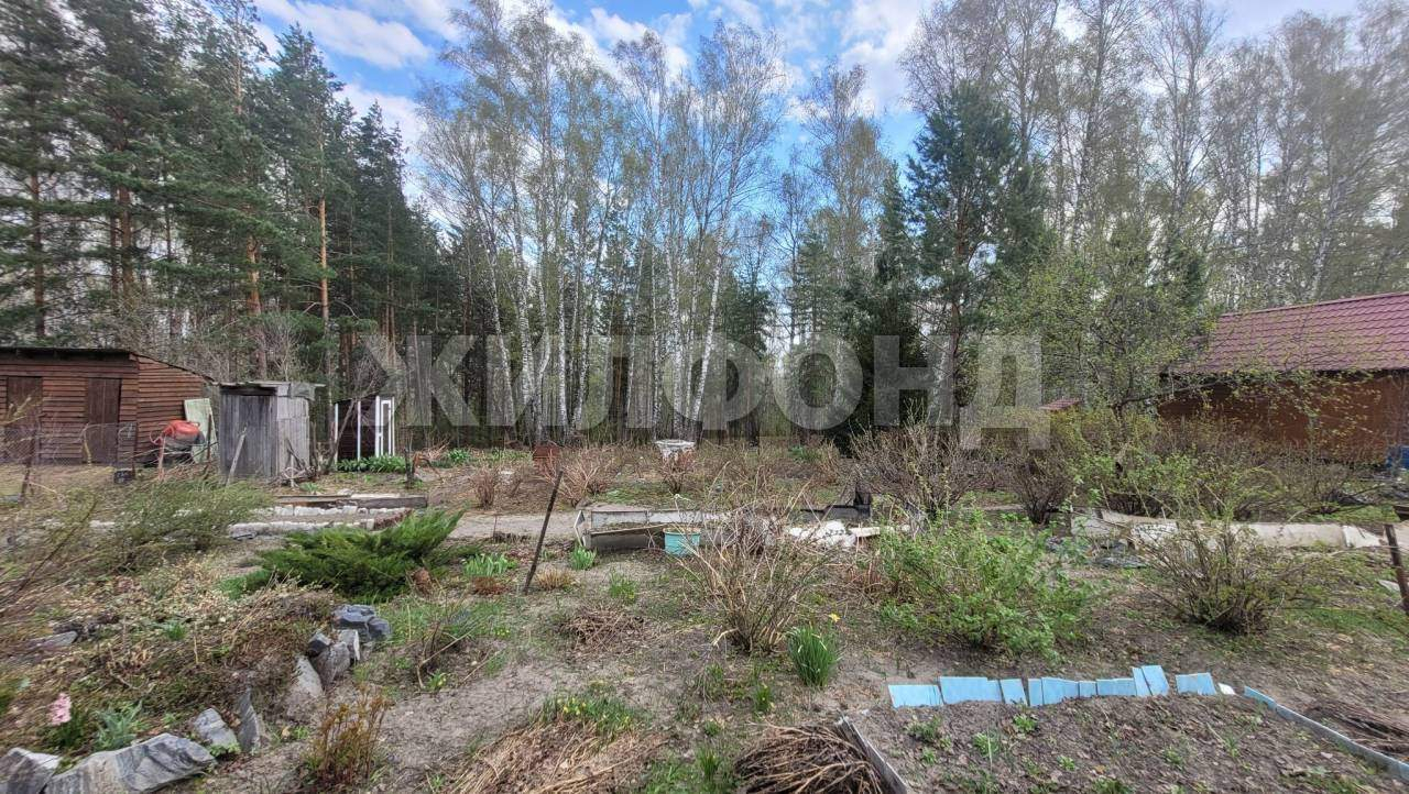 Продам земельный участок 620 м.кв.