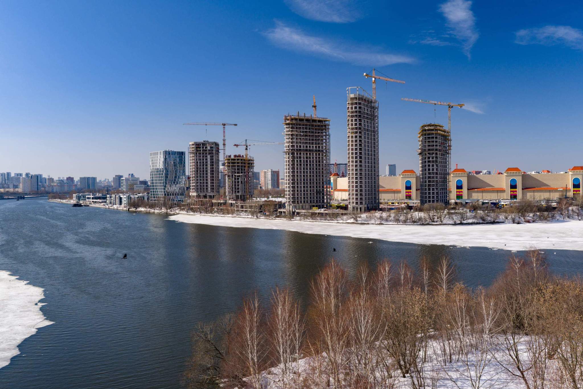 Сдам в аренду офис 1042.4 м.кв.