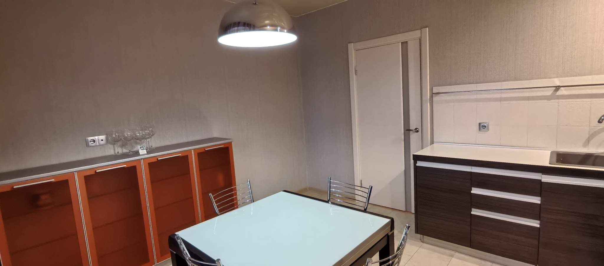 Квартира на продажу в Волгограде, 8-й Воздушной Армии ул., 9а фото №3