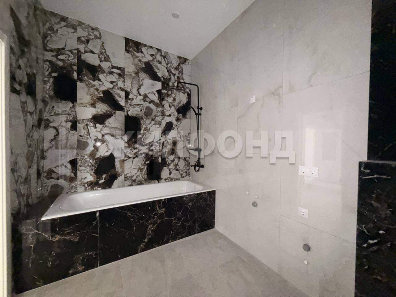 Продам земельный участок 420 м.кв.