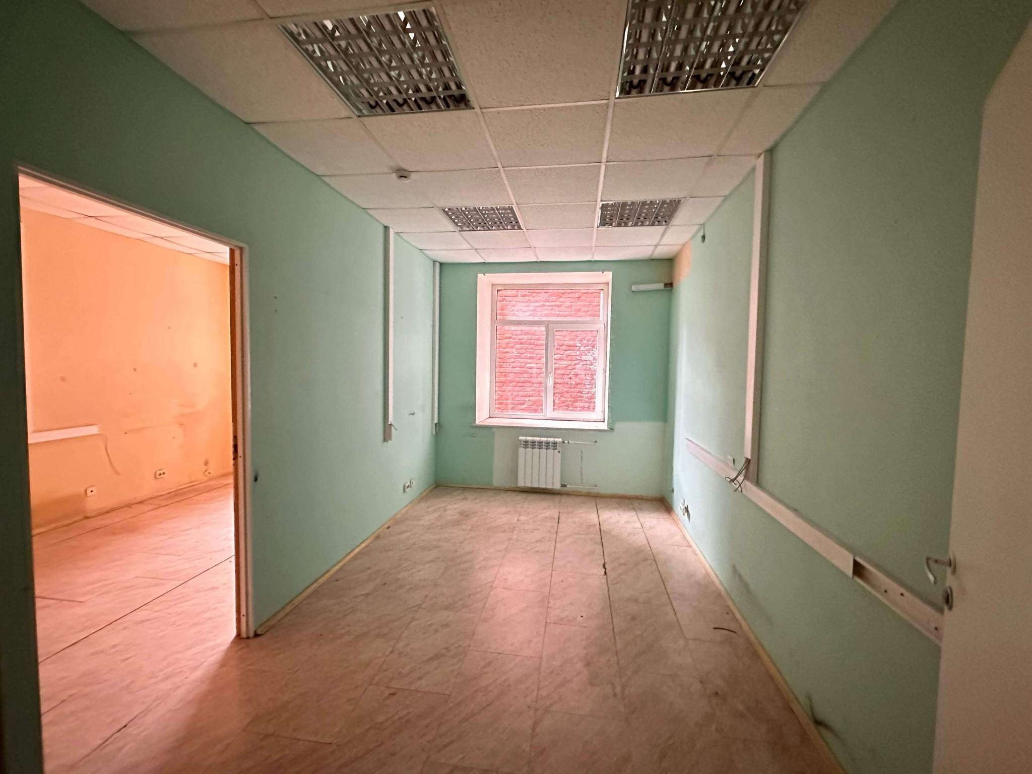 Продам офис 218.7 м.кв.