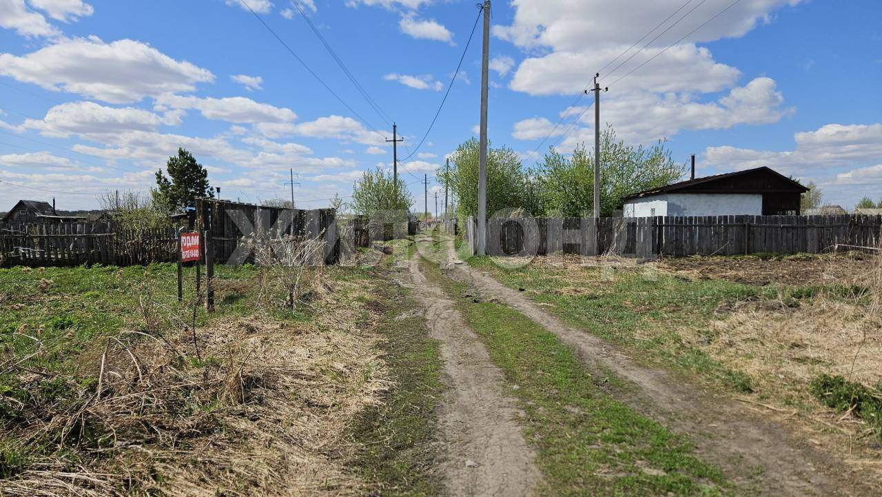 Продам земельный участок 800 м.кв.