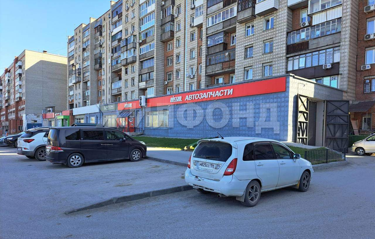 Продам магазин 928 м.кв.