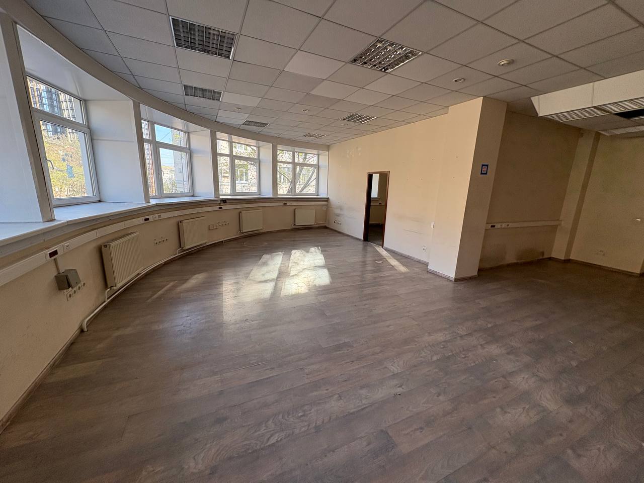 Сдам в аренду офис 103.5 м.кв.