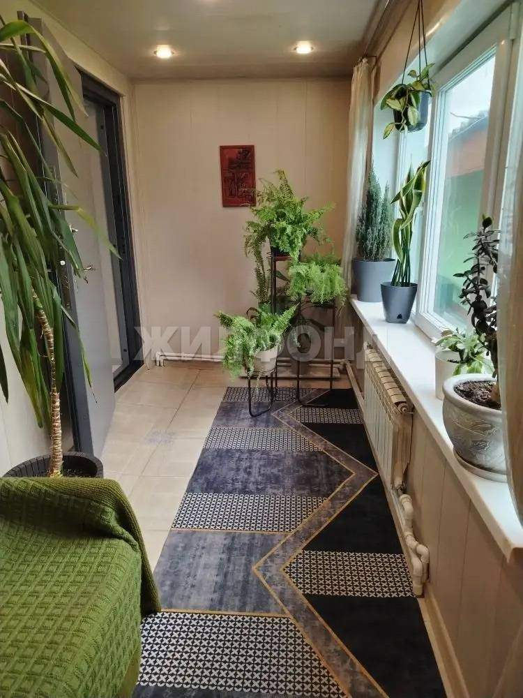 Продам земельный участок 1900 м.кв.
