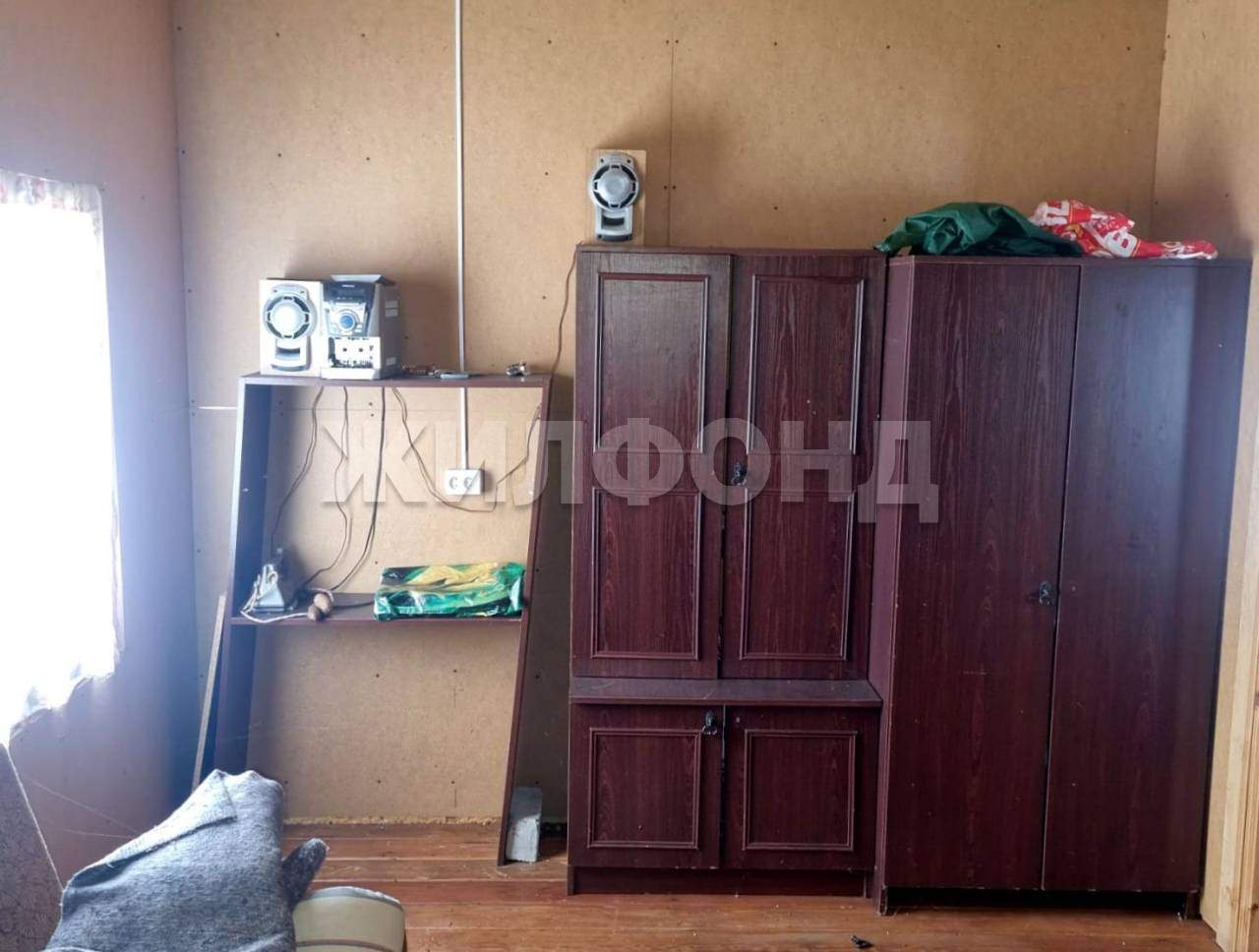 Продам земельный участок 1745 м.кв.