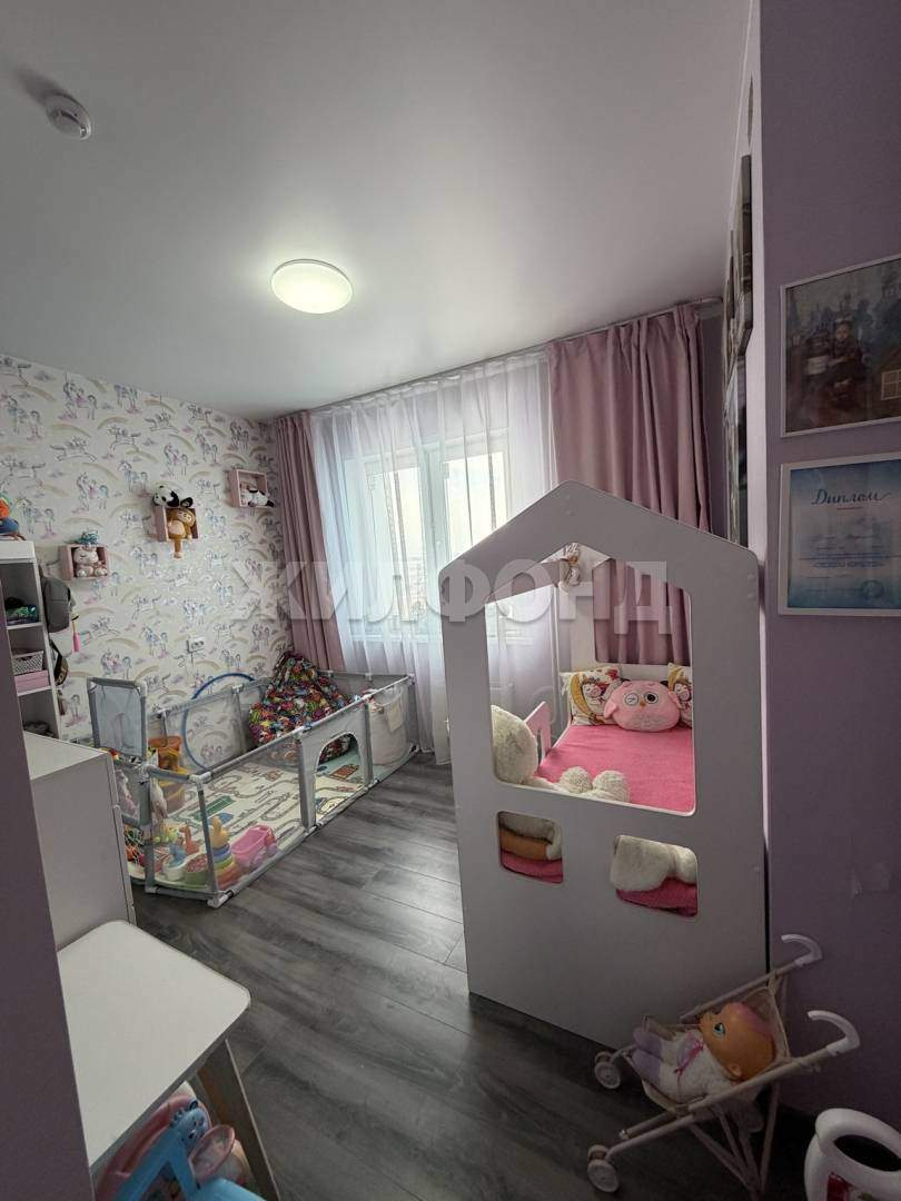 Квартира на продажу в Красноярске, Петра Подзолкова улица, 3 фото №3