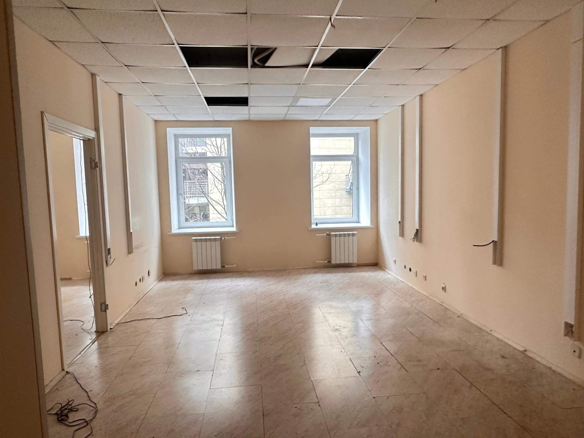 Продам офис 218 м.кв.