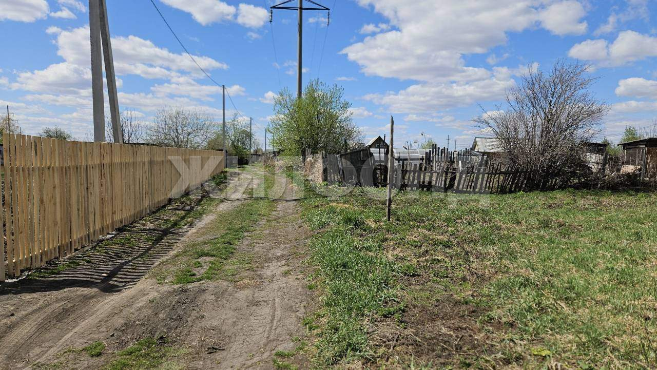Продам земельный участок 800 м.кв.