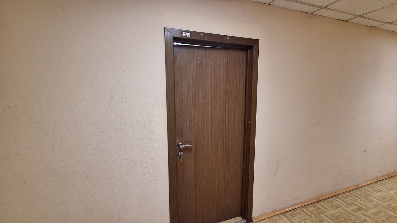 Сдам в аренду офис 327.6 м.кв.