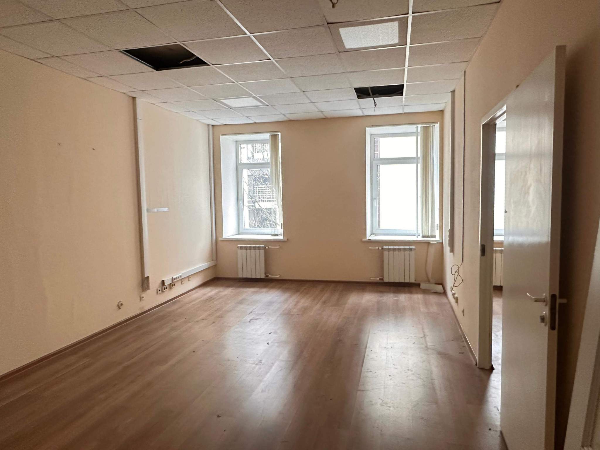 Продам офис 218 м.кв.